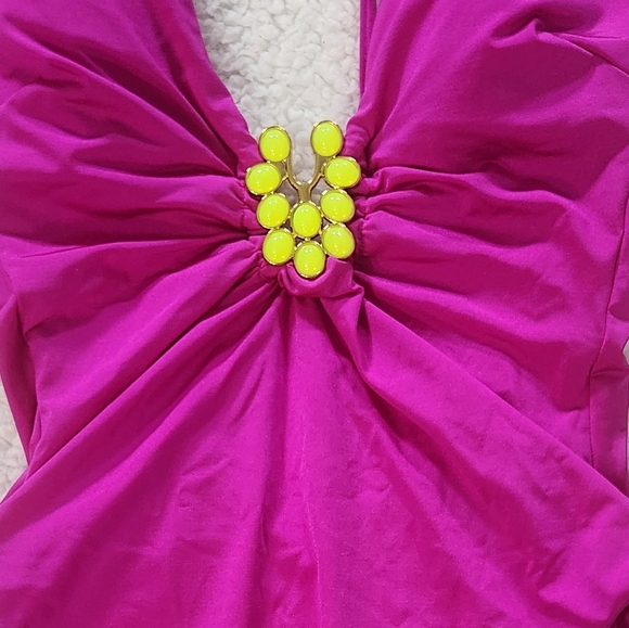 New!Trina Turk Bijuo Solids Plunge One Piece Swimsuit - Picture 7 of 13